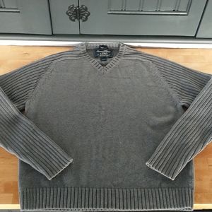 Men's Abercrombie & Fitch v-neck grey sweater. Size XL